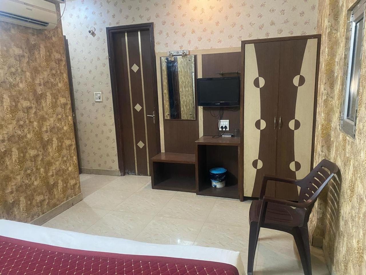 Hotel Robin 阿姆利则 外观 照片
